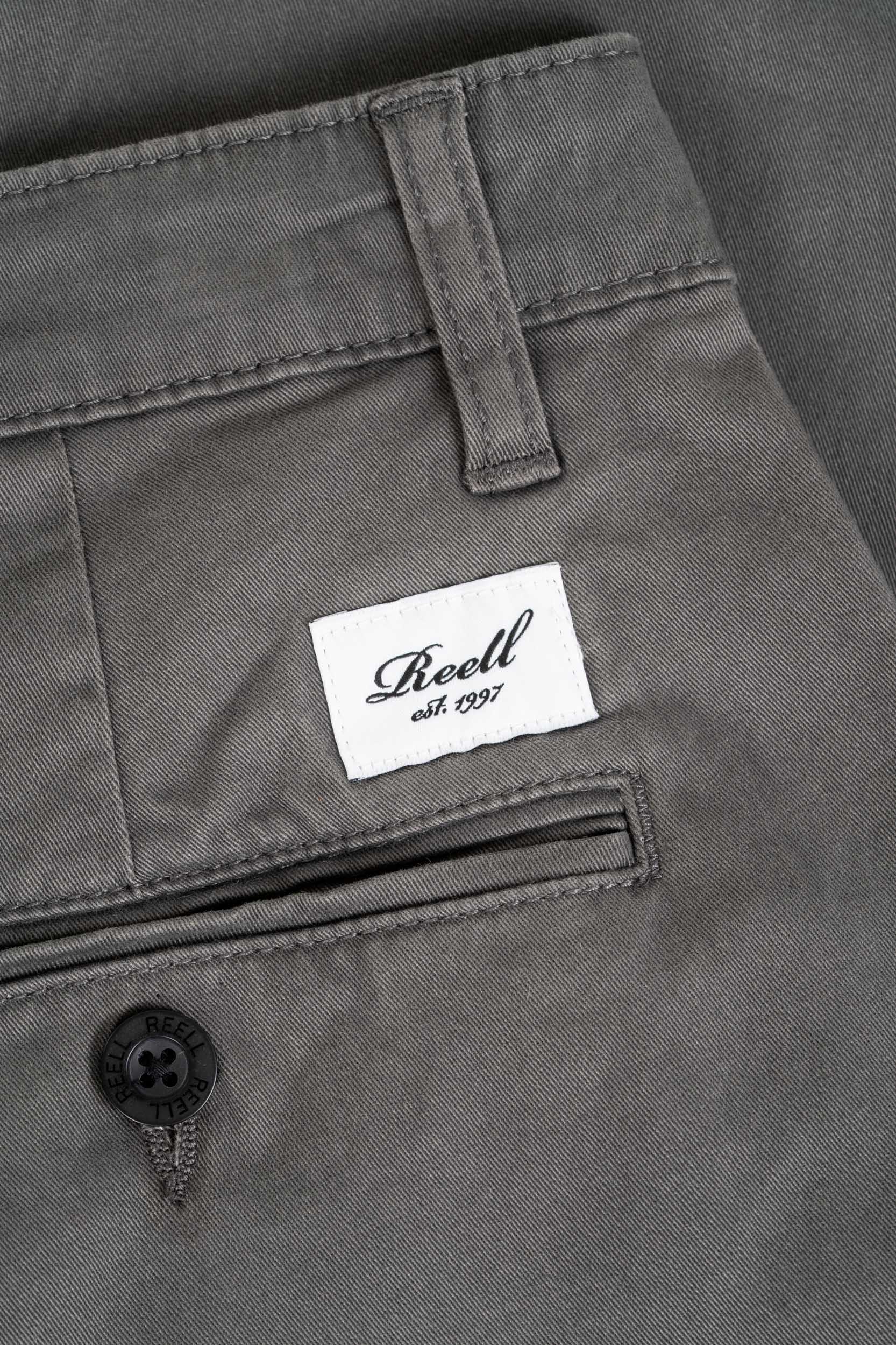 Regular Flex Chino - Vulcan Grey Reell Pakistan