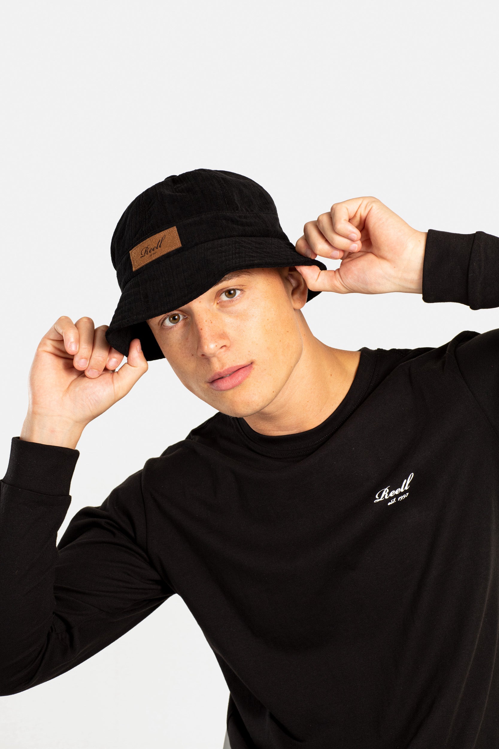 Bell Hat - Irregular Black - Reell Pakistan