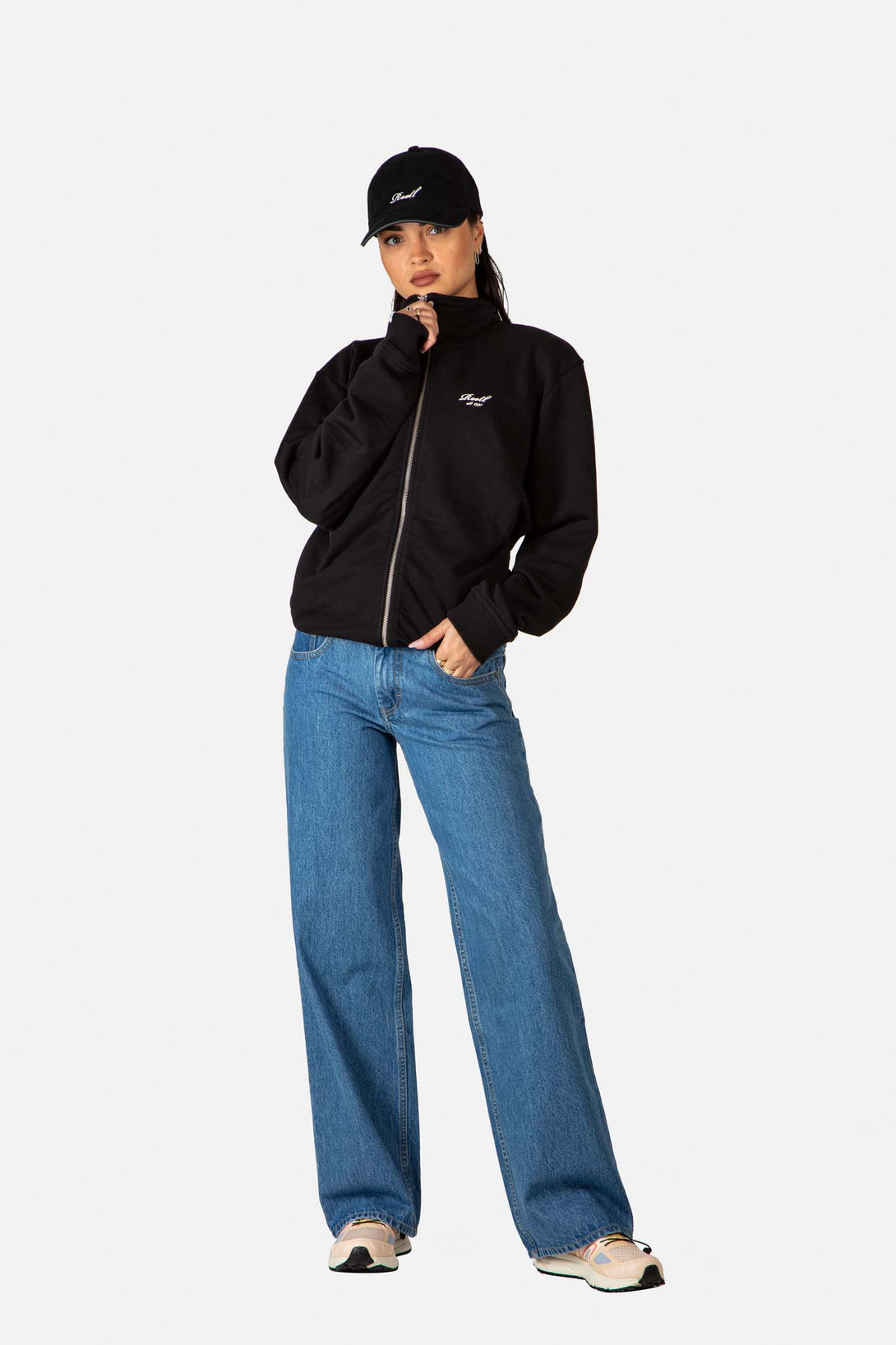 Women Holly Jeans - Origin Mid Blue - Reell Pakistan
