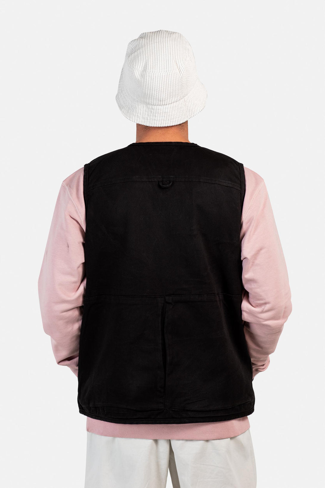 Meadow Vest - Black - Reell Pakistan