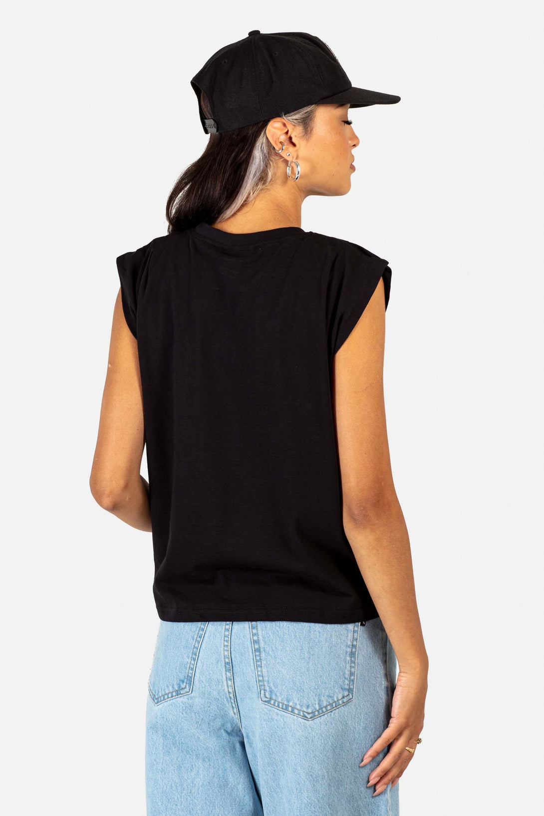 Women Minako T-Shirt - Black - Reell Pakistan