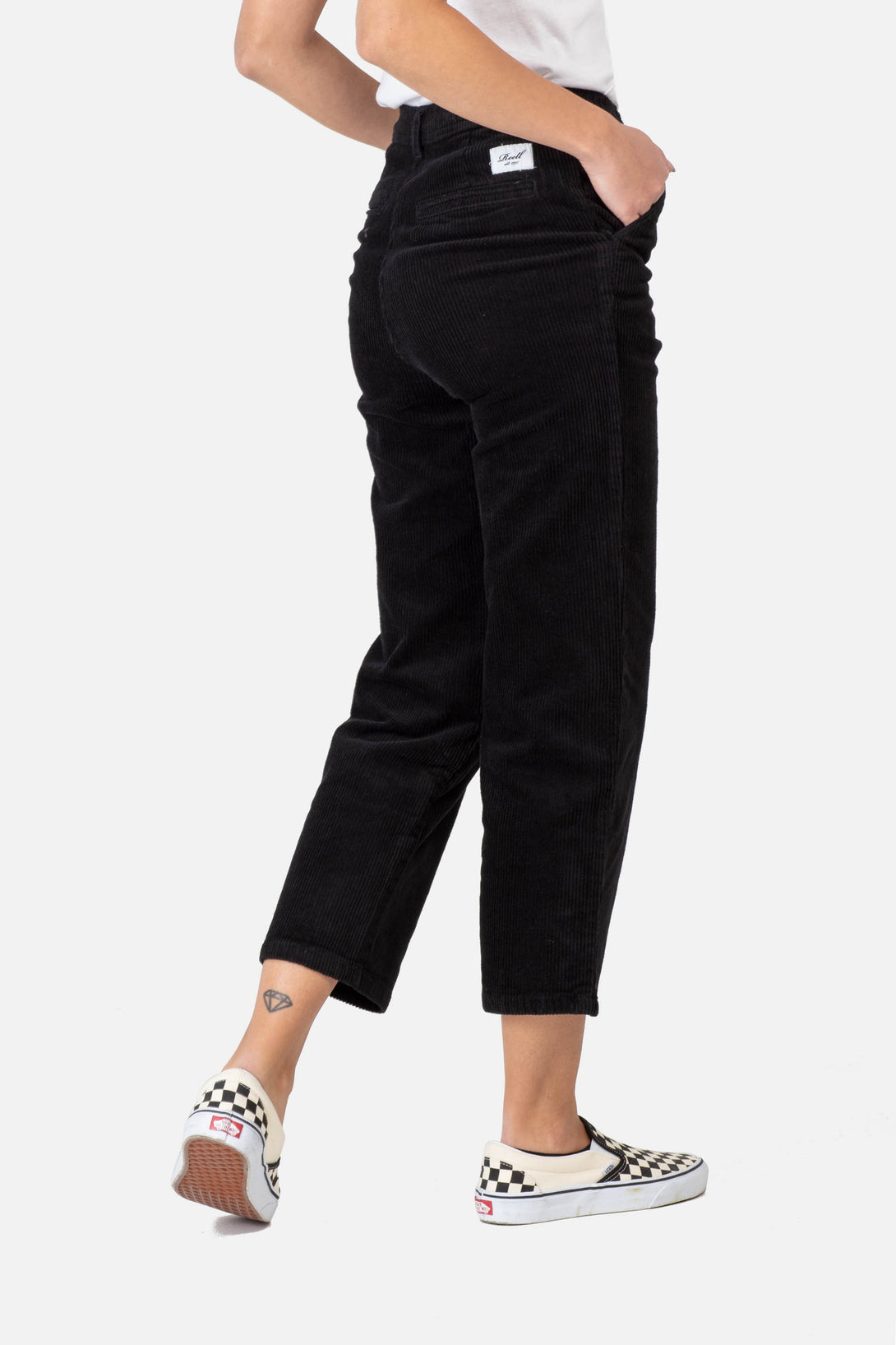 Reflex Women Loose Chino Corduroy - Black - Reell Pakistan