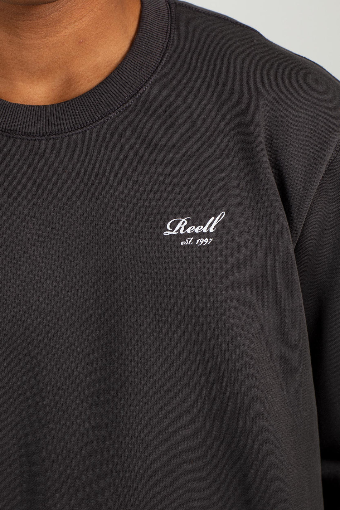 Staple Logo Crewneck - Raven Grey - Reell Pakistan