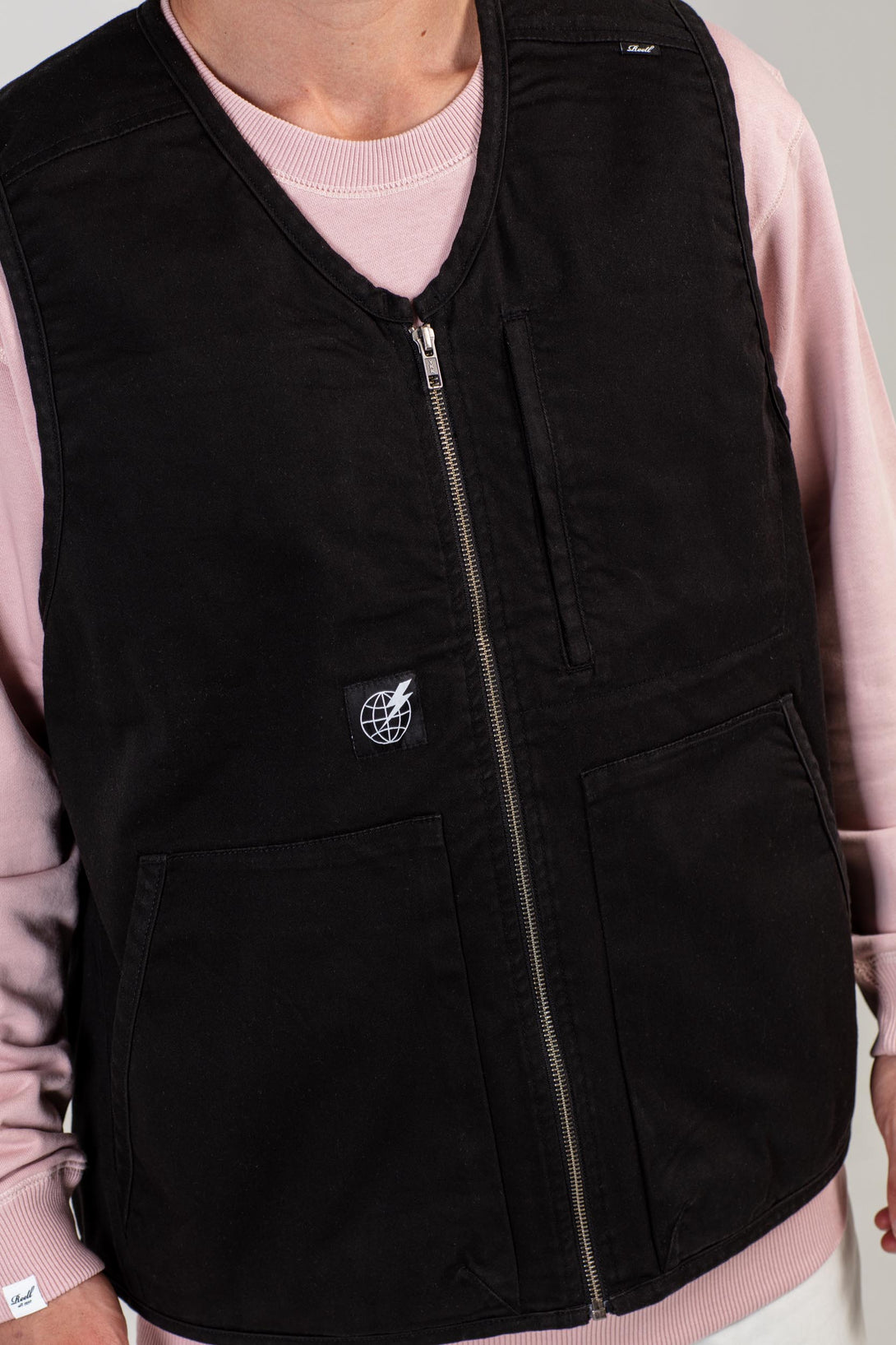 Meadow Vest - Black - Reell Pakistan